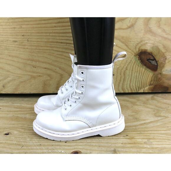Doc Dr Martens Boots Womens 5 White Pascal Mono Combat Lace Up 1450 Air Wair - Picture 1 of 9